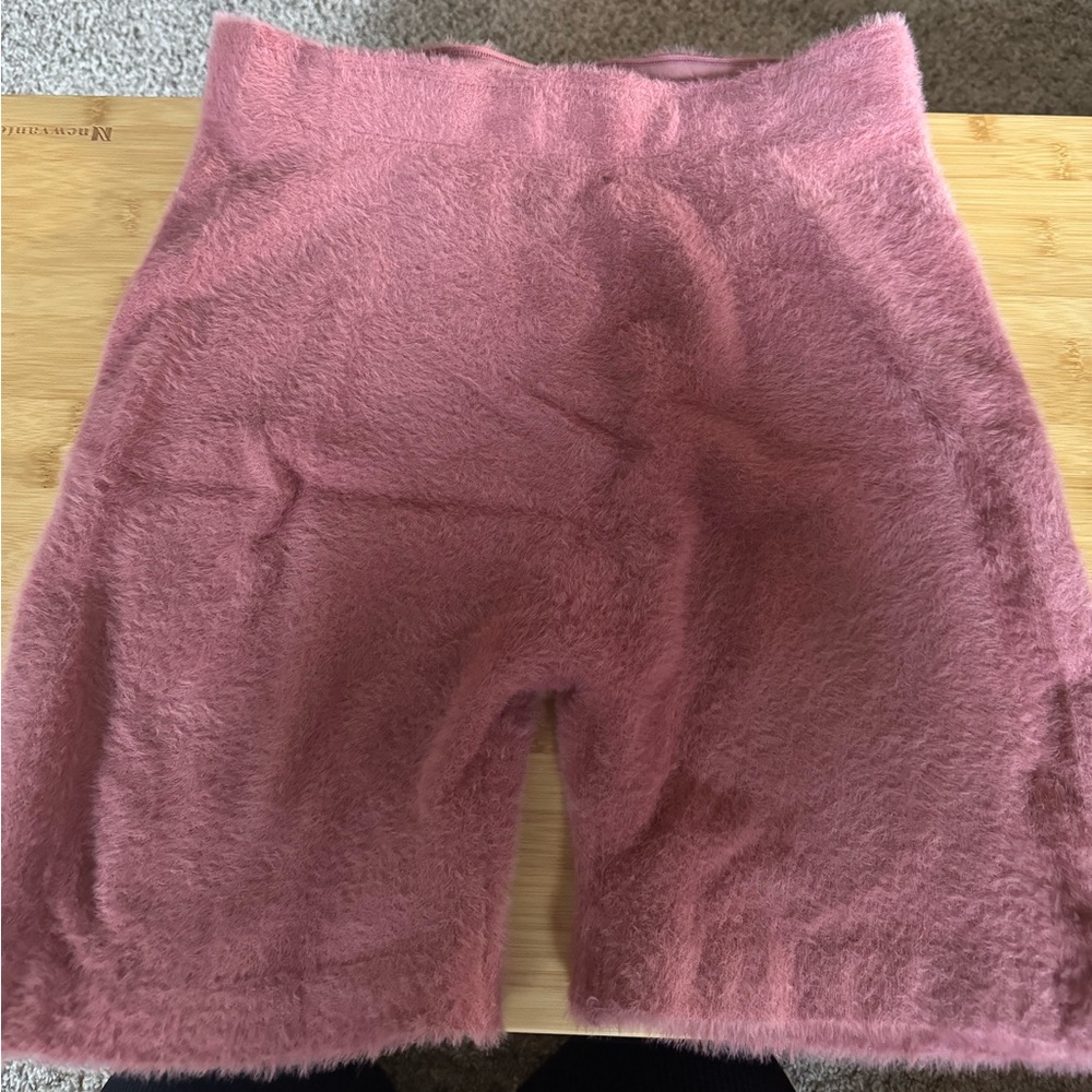 Eyelash knit pink GymShark shorts